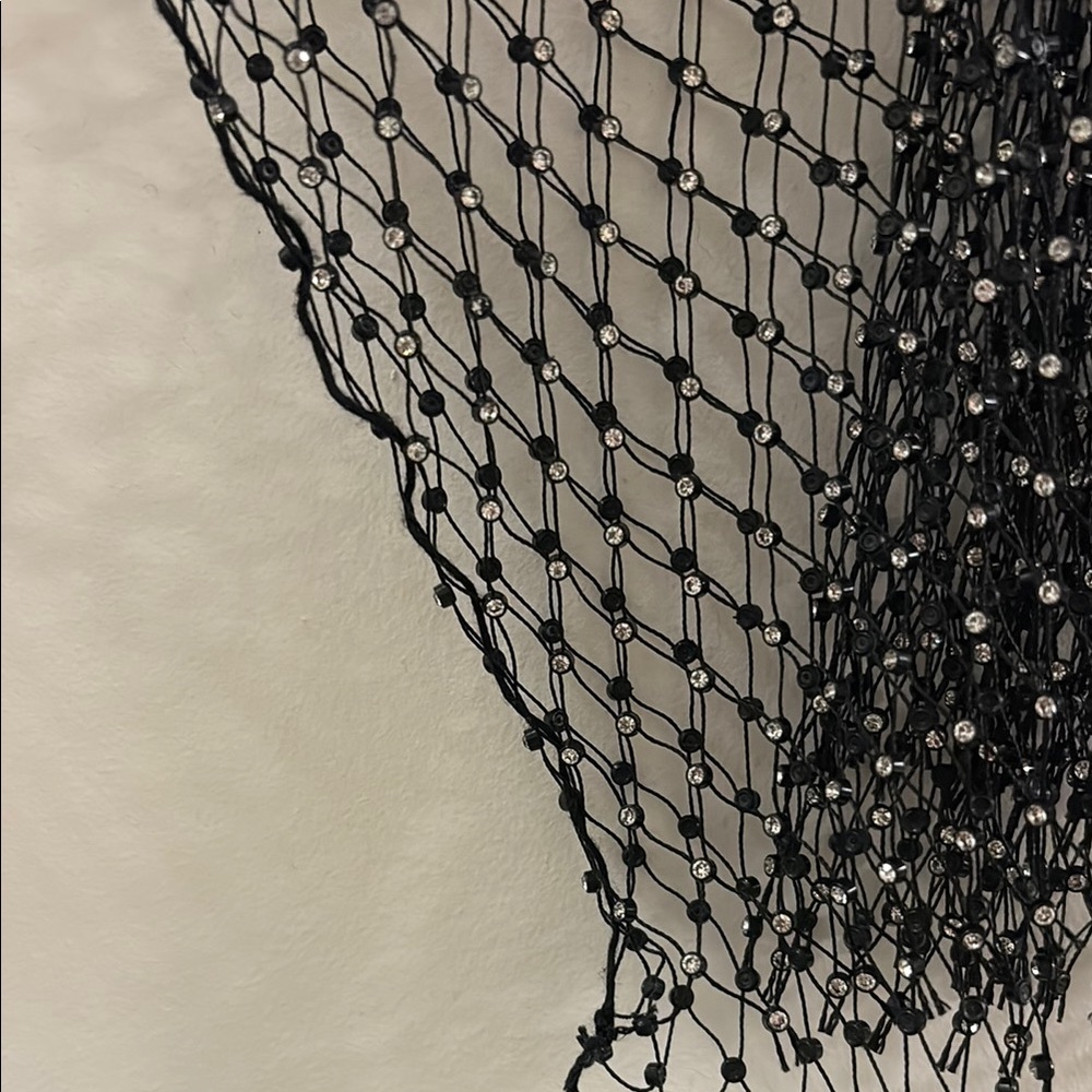 Black Mesh crop top - Picture 9 of 11